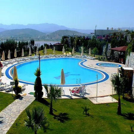 Lakeside Garden