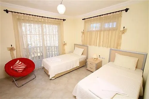 Szálloda Lakeside Garden *