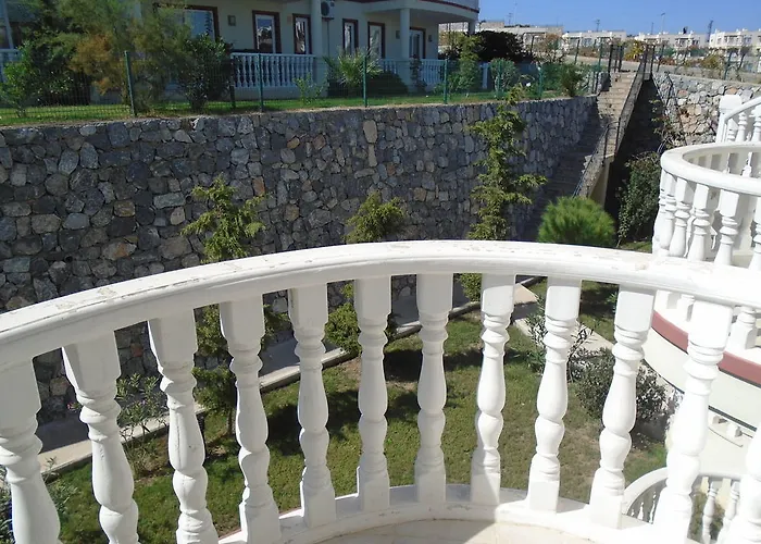 Szálloda Lakeside Garden *