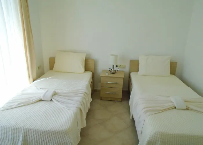 Szálloda Lakeside Garden *