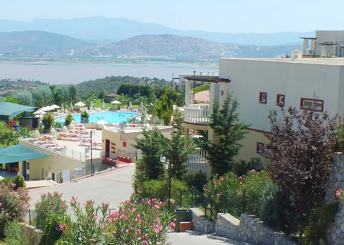 Lakeside Garden Szálloda Bogazici