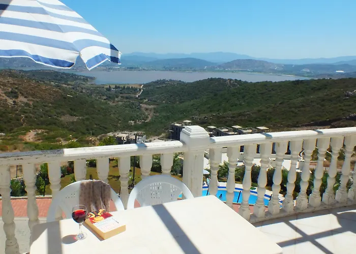 Lakeside Garden Bogazici