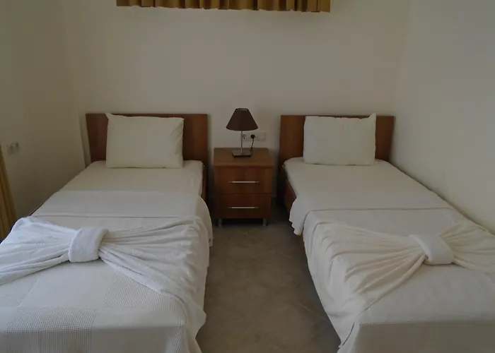 Lakeside Garden Szálloda Bogazici