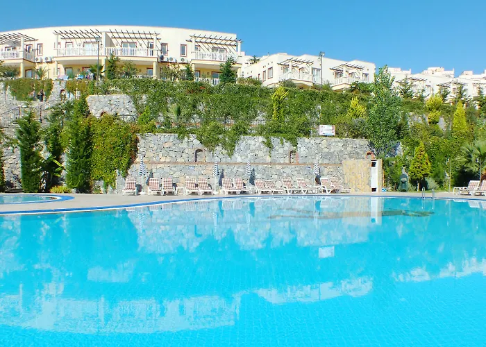 Lakeside Garden Szálloda Bogazici