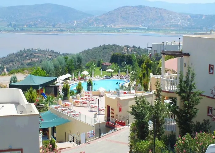 Lakeside Garden Szálloda *