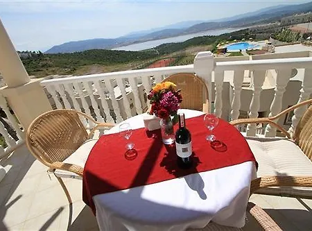 Lakeside Garden Bogazici