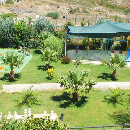 Lakeside Garden Bogazici