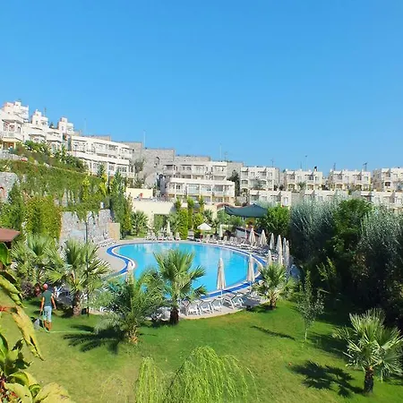 Lakeside Garden * Bogazici