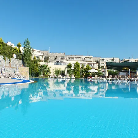 Lakeside Garden Hotel